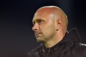 Polski szkoleniowiec nie wygrał meczu od 72 dni. „W niejednym klubie już dawno by mnie sprzątnęli”