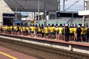 „Weźcie się, kur**, nie ośmieszajcie”. Osobliwa reakcja gniazdowego Motoru Lublin w Warszawie [WIDEO]