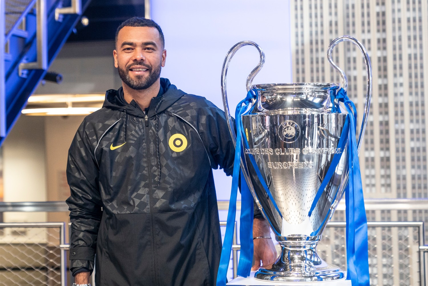 OFICJALNIE: Ashley Cole dokonał wyboru. Zajmie się reprezentacją