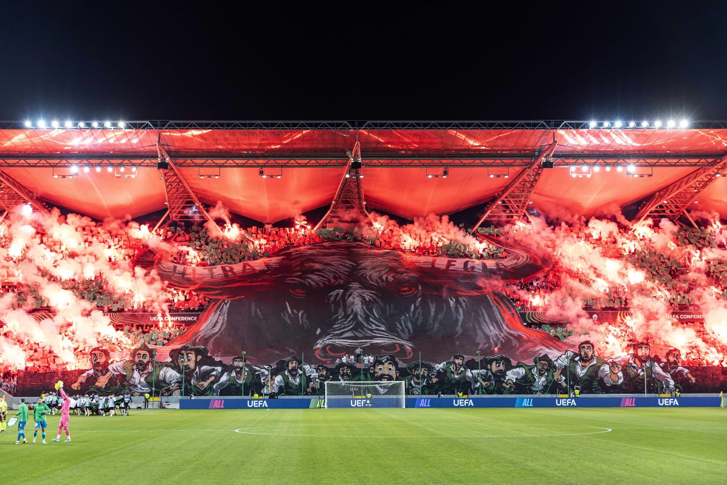 Legia Warszawa odskakuje Jagiellonii Białystok. Tyle zarobiła po czterech meczach Ligi Konferencji