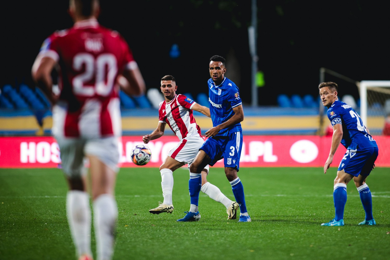 Przebojem wdarł się do podstawowego składu. W poniedziałek piłkarz Lecha Poznań może powiększyć dorobek w reprezentacji