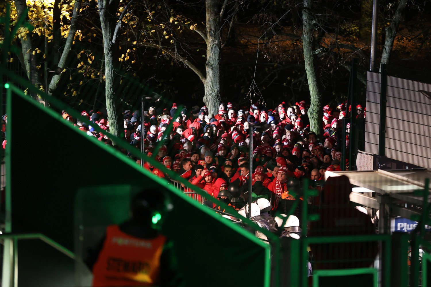 Prawdopodobnie dlatego kibice Widzewa Łódź nie weszli na trybuny stadionu Legii Warszawa