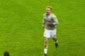 Tymoteusz Puchacz żywiołowo dopingowany przez kibiców na Estádio do Dragão [WIDEO]