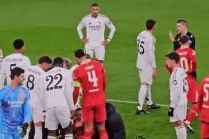 Nie podzielił się piciem. Średni gest w trakcie hitu Liverpool - Real Madryt