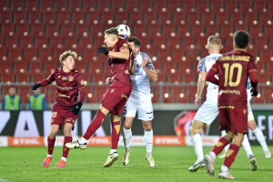 Ponad 80 tysięcy złotych miesięcznie. Tyle ma oczekiwać zawodnik Widzewa Łódź
