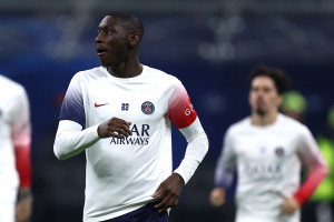 Kuriozalna wpadka PSG. Transfer Randala Kolo Muaniego w zawieszeniu