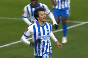 Chelsea poza burtą. Kaoru Mitoma daje awans Brighton & Hove Albion w Pucharze Anglii [WIDEO]