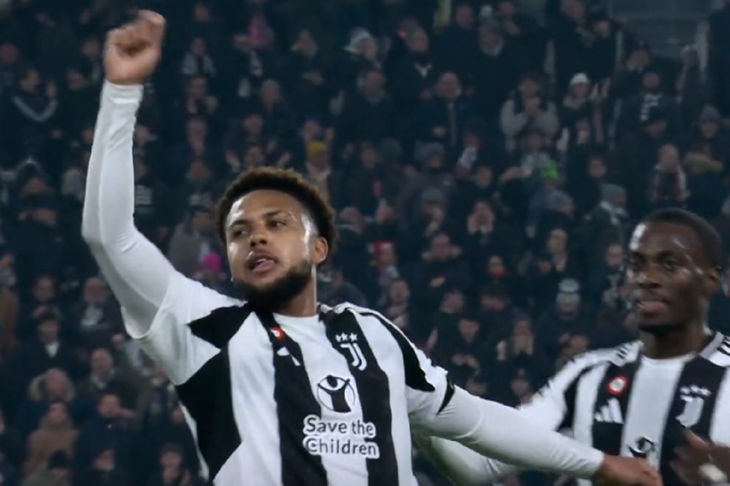 Bomba Westona McKennie'ego. Juventus obejmuje prowadzenie [WIDEO]