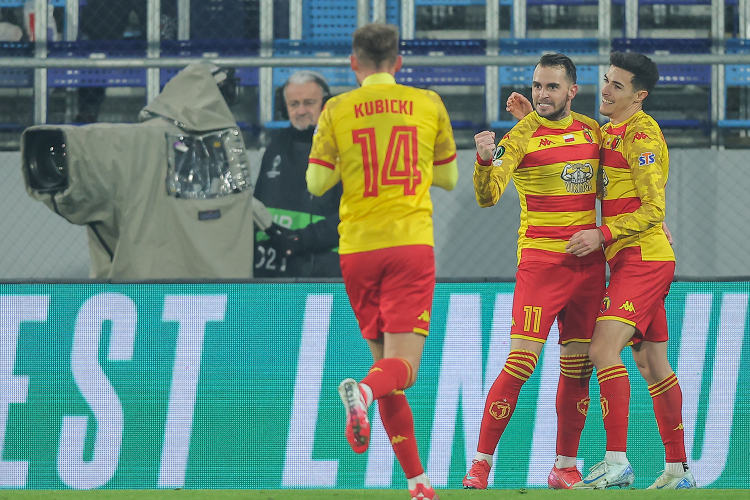 Jagiellonia Białystok zrobiła to! Ważne zwycięstwo i awans jest już o krok [WIDEO]