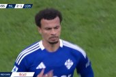 Co zrobił Dele Alli?! Czerwona kartka dziesięć minut po debiucie [WIDEO]