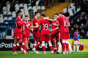 Duży krok reprezentacji Polski U-19 w kierunku awansu na Mistrzostwa Europy. Gracz Lecha Poznań jednym z bohaterów