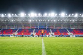 Zdewastowany obiekt Odry Opole po meczu otwarcia. „Jakby przez stadion przewaliła się jakaś dzicz” [FOTO]