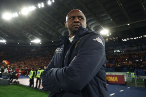 Patrick Vieira uciął spekulacje. Gigant nie prowadzi z nim rozmów