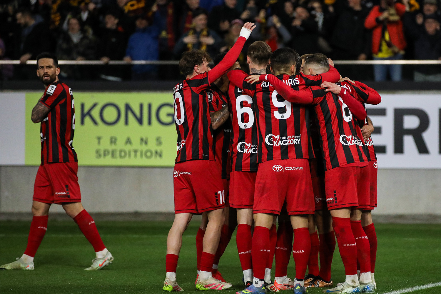 Hitowy transfer Pogoni Szczecin w drodze?! „Rozmawiałem z zawodnikiem o potężnym nazwisku”