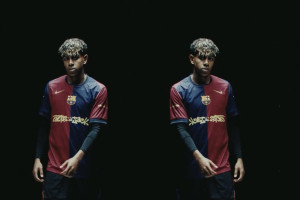 OFICJALNIE: FC Barcelona zaprezentowała specjalną koszulkę meczową na El Clásico [FOTO] [WIDEO]