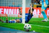 Lech Poznań musi sprzedać swoją gwiazdę?! „Lepiej coś na nim zarobić”