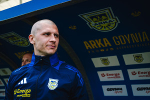 Dawid Szwarga niepokonany! Znamy pierwszego beniaminka Ekstraklasy [OFICJALNIE]