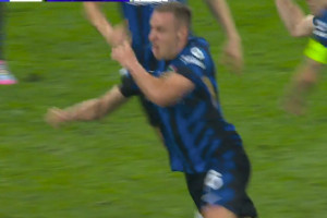 Inter Mediolan odzyskał prowadzenie! Gol rezerwowego, Wojciech Szczęsny mógł się tylko przyglądać [WIDEO]