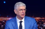 „Jestem mocno przeciwko tego typu rzutów karnych”. Arsène Wenger skrytykował decyzję Szymona Marciniaka