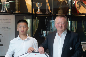 OFICJALNIE: Legia Warszawa poinformowała o zawodowym kontrakcie Vu Hoanga Nguyena