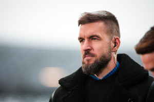 OFICJALNIE: Wzruszające pożegnanie Piotra Malarczyka. Meczem Korony Kielce z Rakowem Częstochowa zakończy karierę [WIDEO]