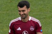 Trzy gole do przerwy. Były napastnik Legii Warszawa pożegnał się z klubem klasycznym hat-trickiem