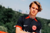 OFICJALNIE: Eintracht Frankfurt z pierwszym transferem na 2026 rok. Rekord sprzedażowy przebity ponad dwukrotnie