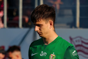 Mateusz Żukowski z opcją głośnego transferu wewnątrz I ligi