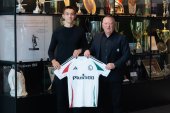 Strzelił 10 goli. OFICJALNIE: Legia Warszawa zatrzymuje młodego napastnika