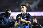 Jagiellonia Białystok chce polskiego obrońcę. Odchodził z Ekstraklasy za 1,5 miliona euro