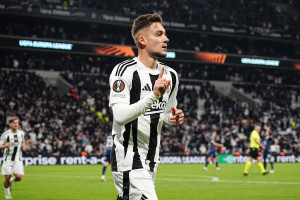 Wymiana?! Ernest Muçi łączony z hitowym transferem do Ekstraklasy