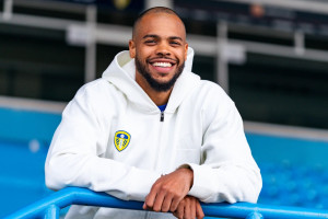 OFICJALNIE: Leeds United sfinalizowało pierwszy transfer po awansie do Premier League. Nowy napastnik