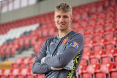 OFICJALNIE: Legia Warszawa straciła bramkarza! Definitywny transfer do Widzewa Łódź