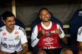 OFICJALNIE: Neymar podpisał!
