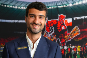 OFICJALNIE: Mahir Emreli podpisał kontrakt z czterokrotnym mistrzem Niemiec