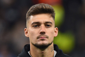 Wymiana?! Ernest Muçi łączony z hitowym transferem do Ekstraklasy