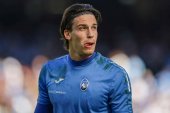 Manchester United obserwuje bramkarza z Serie A. 40 milionów euro może okazać się za mało