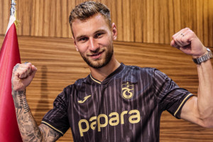 Michał Żewłakow sięgnie po 22-krotnego reprezentanta Rumunii?!