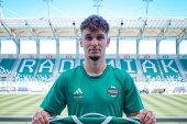 OFICJALNIE: Radomiak Radom ma nowego napastnika. Trenował w Borussii Dortmund