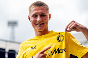 OFICJALNIE: Trzeci letni transfer Feyenoordu Rotterdam. 16-latek za 400 tysięcy euro
