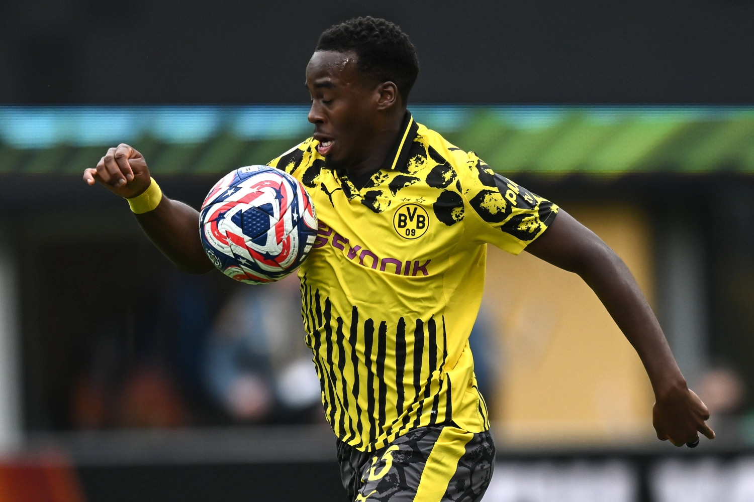 OFICJALNIE: Jamie Gittens zmienia klub. Borussia Dortmund wydała komunikat