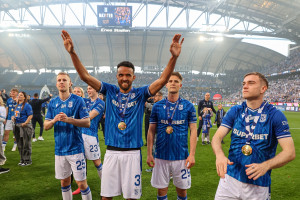 Obrońca Lecha Poznań łączony z siedmiokrotnym mistrzem kraju