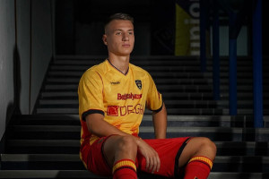 OFICJALNIE: Najmłodszy debiutant w historii włoskiego futbolu opuszcza AC Milan