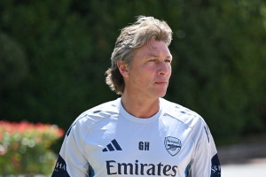 OFICJALNIE: Gabriel Heinze ponownie w Premier League. Były piłkarz Manchesteru United asystentem Mikela Artety