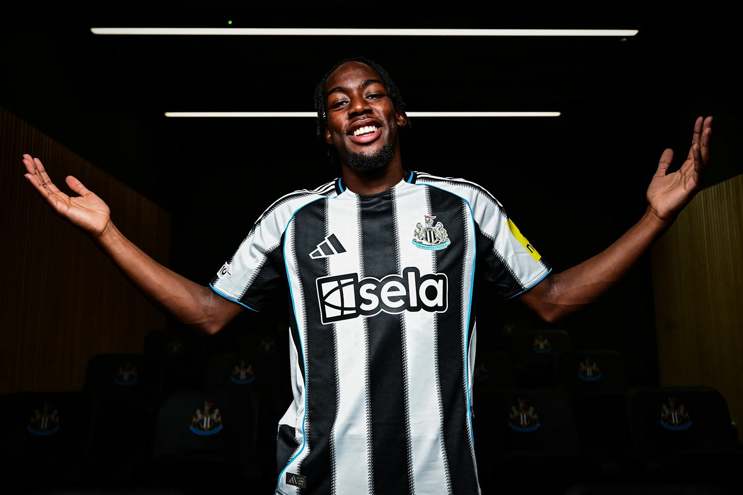 OFICJALNIE: Anthony Elanga w Newcastle United. Rekordowa sprzedaż