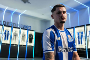 OFICJALNIE: FC Porto sprowadziło gwiazdę Championship. 19 bramek w ostatnim sezonie