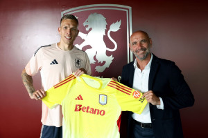 OFICJALNIE: Aston Villa wzmacnia obsadę bramki. Doświadczenie z Ligi Mistrzów