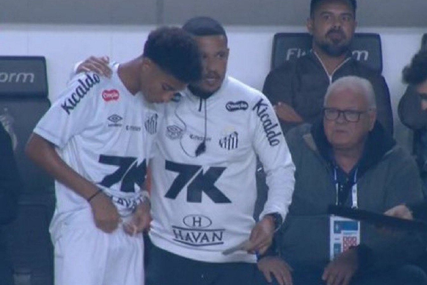 Robson Junior, syn Robinho, zadebiutował w seniorskiej piłce. Był blisko asysty [WIDEO]