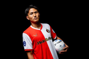 OFICJALNIE: Feyenoord Rotterdam nie próżnuje. Już siedem transferów przeprowadzonych tego lata