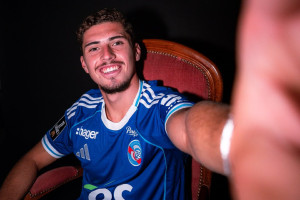 OFICJALNIE: RC Strasbourg z największym letnim transferem. Nowy napastnik